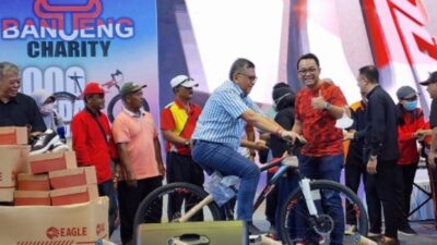 Peduli kepada Guru dan Siswa Sekolah, PDIP Serahkan Bantuan 1.000 Sepeda dan 2.000 Pasang Sepatu