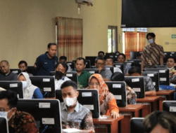 Ramai, Ratusan Peserta Ikuti Seleksi Tulis Anggota PPK Di Sidoarjo