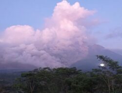 Gunung Semeru Kembali Erupsi
