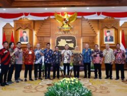 Gubernur Khofifah dan PA GMNI Bersama Rawat Tanduran Kebangsaan dan Pluralisme di Era Society 5.0
