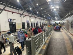 Jelang Libur Nataru, Tiket Kereta Sudah Bisa Dipesan 45 Hari Sebelum Keberangkatan