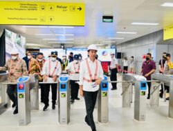 Jokowi Tinjau Perkembangan Pembangunan LRT