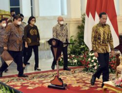 Jokowi: KUR Klaster Perkuat UMKM Untuk Jaga Pertumbuhan Ekonomi