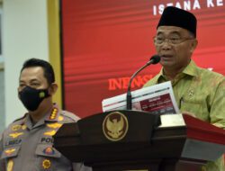 Jokowi Pimpin Rapat Persiapan Natal dan Tahun Baru