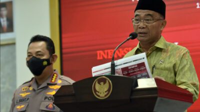 Jokowi Pimpin Rapat Persiapan Natal dan Tahun Baru