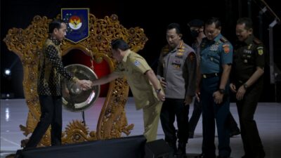 Jokowi Minta Kepala Daerah Selesaikan Beberapa Hal Besar, Terkait Pentingnya Investasi