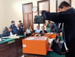 Uci Flowdea Merasa Ditipu Medina Zein Setelah Beli 9 Tas “Hermes” Senilai Hampir Rp 1,3 Miliar