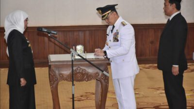 Pejabat Pemprov Jatim Aries Agung Dilantik Sebagai Pejabat Wali Kota Batu