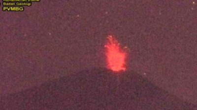 Gunung Ili Lewetolok di Lembata NTT Kembali Erupsi, Tinggi Letusan Sampai 700 Meter di Atas Puncak