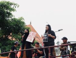 International Women’s Day, Ratusan Massa Gelar Aksi Damai di Surabaya