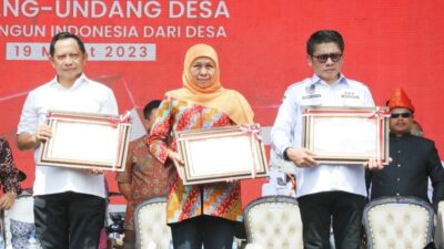 Peringatan 9 Tahun UU Desa, Khofifah Dinobatkan Sebagai Gubernur Peduli Kesejahteraan Aparatur Desa