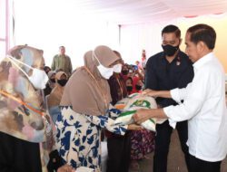 Jokowi Luncurkan Penyaluran Cadangan Beras Untuk Bantuan Pangan 2023