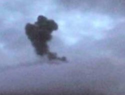 Gunung Ili Lwetolok di Pulau Lembata NTT Erupsi, Letusan Capai Ketinggian 500 Meter