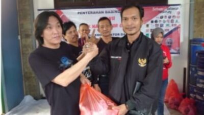 Relawan Front Marhaenis To GP Kota Malang Terima Daging Qurban dari Aliansi