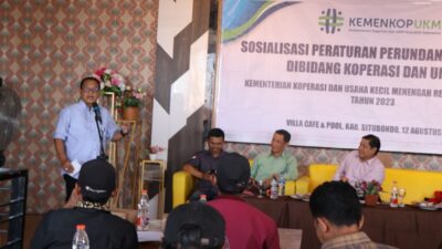 Bersama Kemenkop UKM RI, Sonny Sosialisasikan Peraturan Perundang-Undangan pada Masyarakat dan Pelaku UMKM di Situbondo