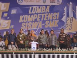 Gubernur Khofifah Buka Lomba Kompetensi Siswa SMK Tingkat Nasional XXXI di Jatim