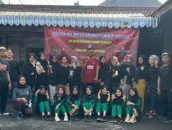 Kegiatan Senam Hipertensi Dalam Gaya Hidup Sehat Bersama Tokoh Masyarakat dan Mahasiswa