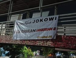 Masif Dukung Prabowo-Gibran, Relawan Peran Garda 24 Pasang Spanduk-Door to Door ke Warga