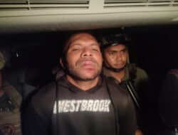 Polisi Bekuk Pelaku Jual Beli Senpi ke KKB