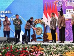 Presiden Joko Widodo Buka Rakernas XVI APKASI Tahun 2024 dan APKASI Otonomi Expo 2024