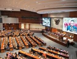 Putusan MK Longgarkar Pencalonan, DPR Gaspol Revisi UU Pilkada?