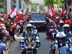 Meriahnya Kirab Bendera Merah Putih dan Naskah Teks Proklamasi