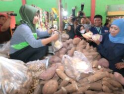 Cagub Jatim Khofifah Janji Jaga Eksistensi Pasar Tradisional Dengan Kenalkan ekosistem digital