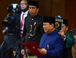 Ini Kata Pakar Gestur Soal Ekspresi Emosi Prabowo Saat Pembacaan Sumpah Jabatan