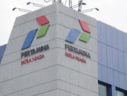 Tim Penyidik Kejaksaan Agung Datangi Ruang Pimpinan Gedung PT Pertamina Patra Niaga di Jakarta