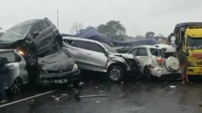 Korban Tabrakan Beruntun Cipularang Capai 30 Orang