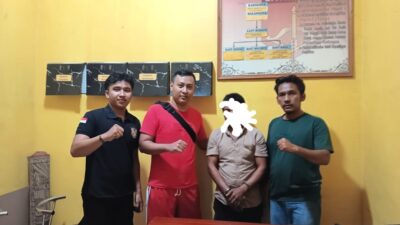 Ustad Bejad Setubuhi Anak Dibawah Umur Ditangkap Warga dan Unit Reskrim Polsek Kamang Baru