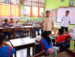 Prabowo Tinjau Makan Bergizi Gratis di Jakarta