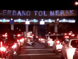 Jelang Lebaran, Arus Kendaraan dari Gate Tol Merak ke Pelabuhan Naik 78%