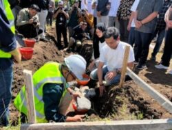 Wali Kota Batu Laksanakan Peletakan Batu Pertama Pembangunan Dapur SPPG Untuk Program Makan Bergizi Gratis