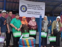 Peringatan Idul Adha 1446 H, KAUJE Surabaya Adakan Bakti Sosial Kurban Dengan Bagikan Daging Sapi ke Warga