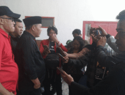 Bli Made: Semangat Gotong Royong Dalam Idul Adha di Kantor DPC PDI Perjuangan Kota Malang
