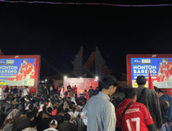 Sedaap…!, Sorak Sorai Massa Sambut Kemenangan Timnas vs China 1-0 Saat Nobar Bersama Royco