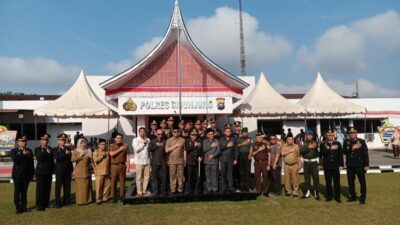 Upacara Peringatan Hari Bhayangkara ke-79 Tahun 2025 di Polres Sijunjung Polda Sumbar Berlangsung Khidmat