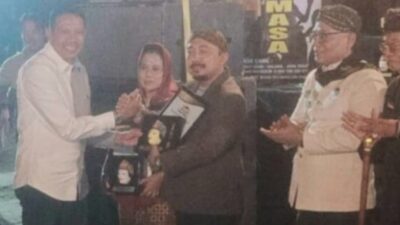 Sam TITO Terima Penghargaan Anugerah Citra Budaya di Malam Penutupan Event Malang Djadoel 2