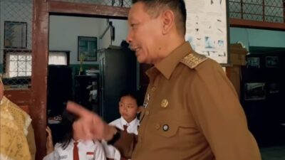 Walikota Malang Sidak Pastikan Seragam Sekolah SD/SMP Gratis, Jika Ada Pungutan Kepala Sekolah Harus Bertanggung Jawab