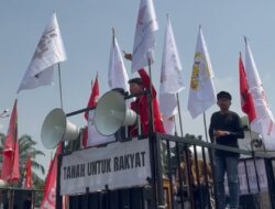 GMNI Bersama Ribuan Petani Demo di DPR, Tuntut Reforma Agraria