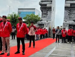 Pasca Dikukuhkan, Pengurus DPP GMNI Laksanakan Upacara dan Napak Tilas di Makam Bung Karno