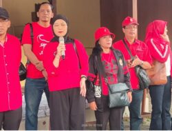 Tetap Dekat Bersama Rakyat, DPC PDIP Kota Malang Gelar Kegiatan Berbagi Takjil Bersama PAC Sukun