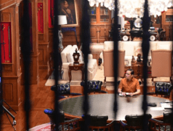 Seskab Teddy Terangkan Bahwa Presiden Prabowo Pimpin Rapat Virtual Tentang Persiapan Arah Baru Kebijakan Energi dan Ekonomi