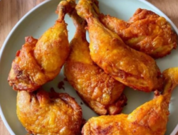 Ayam Goreng Kuning