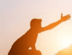 ALLAHU AKBAR, Runtuhnya Ego, Dan Jalan Pulang Seorang Hamba