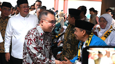 Lepas Kloter Perdana Haji 1447H, DPR Apresiasi Peningkatan Pelayanan Jemaah