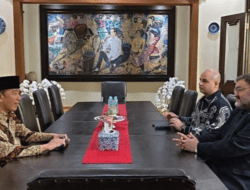 Dubes Iran Temui Jokowi di Solo