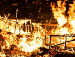 Padepokan Penghayat Kepercayaan di Tasikmalaya Dibakar Massa, Masihkah Kita Ini Layak Disebut Manusia?