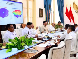 Presiden Prabowo Pimpin Rapat Terbatas Terkait Pembangunan Tanggul Laut Raksasa